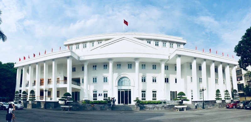 Trường Đại học Hà Nội (HANU) là trường công lập.